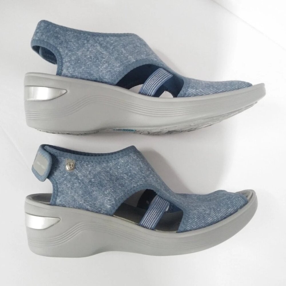 New - Bzees Cloud Comfort Sandals 9.5 Blue Jean Washable